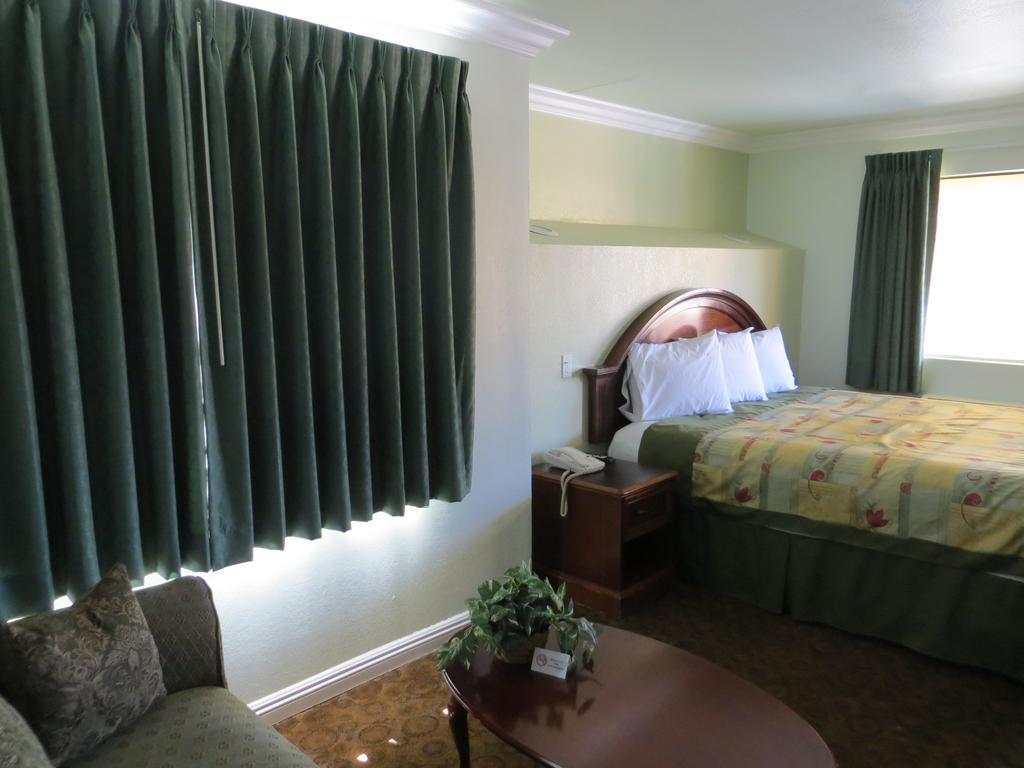 King Room,225540635:JPEG